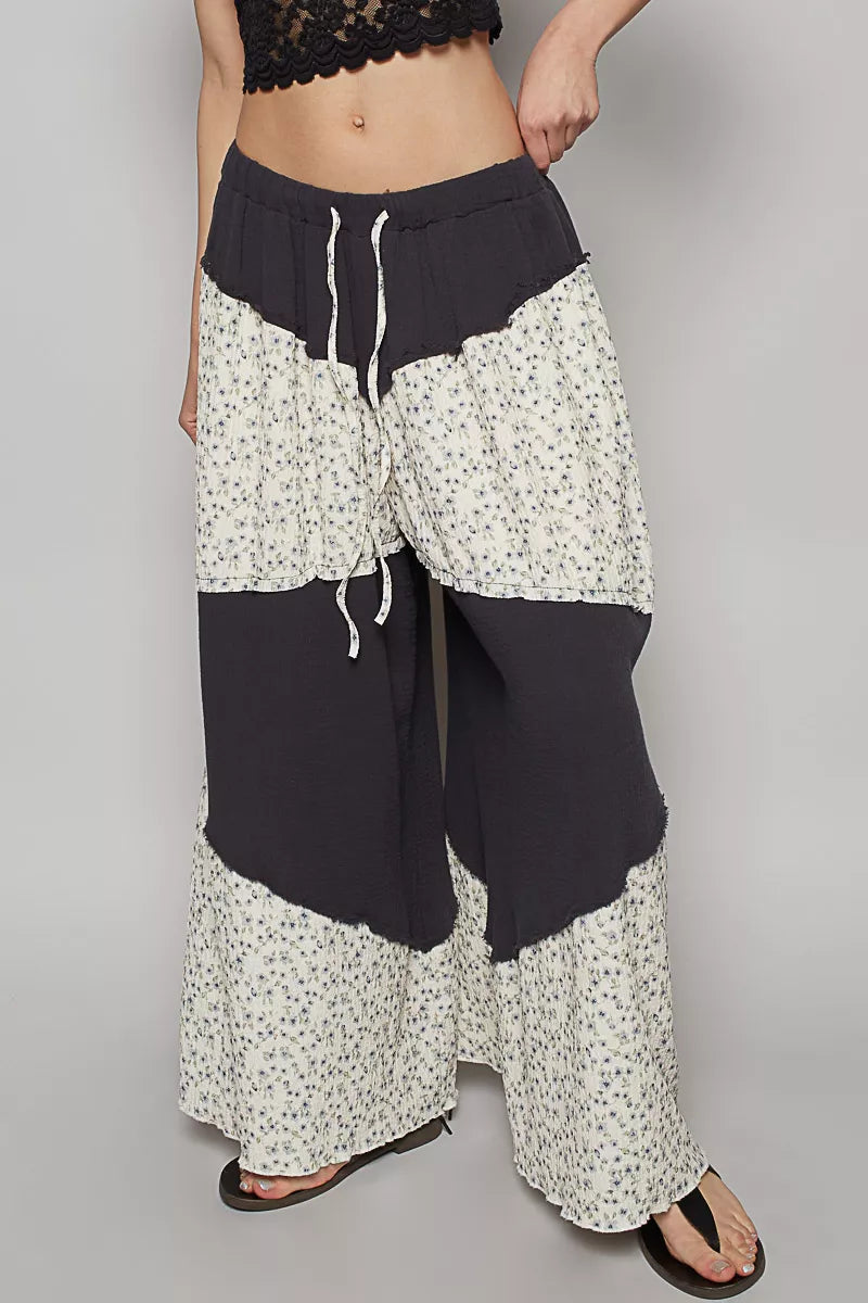 POL Contrast Floral Drawstring Wide Leg Pants CHARCOAL OutfitFlow