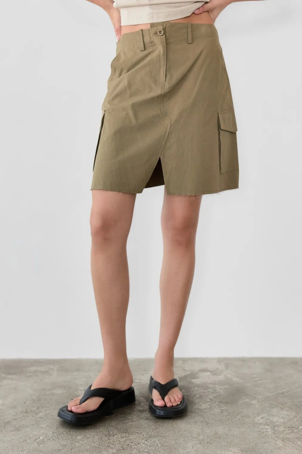 POL Slit Skirt with Pockets OLIVE OutfitFlow