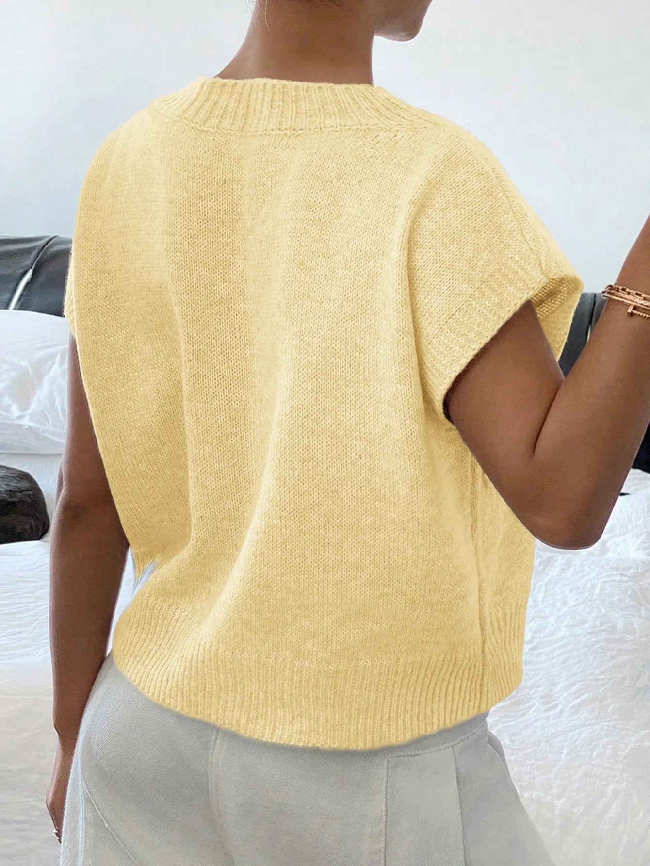 Ribbed Hem V-Neck Short Sleeve Sweater OutfitFlow