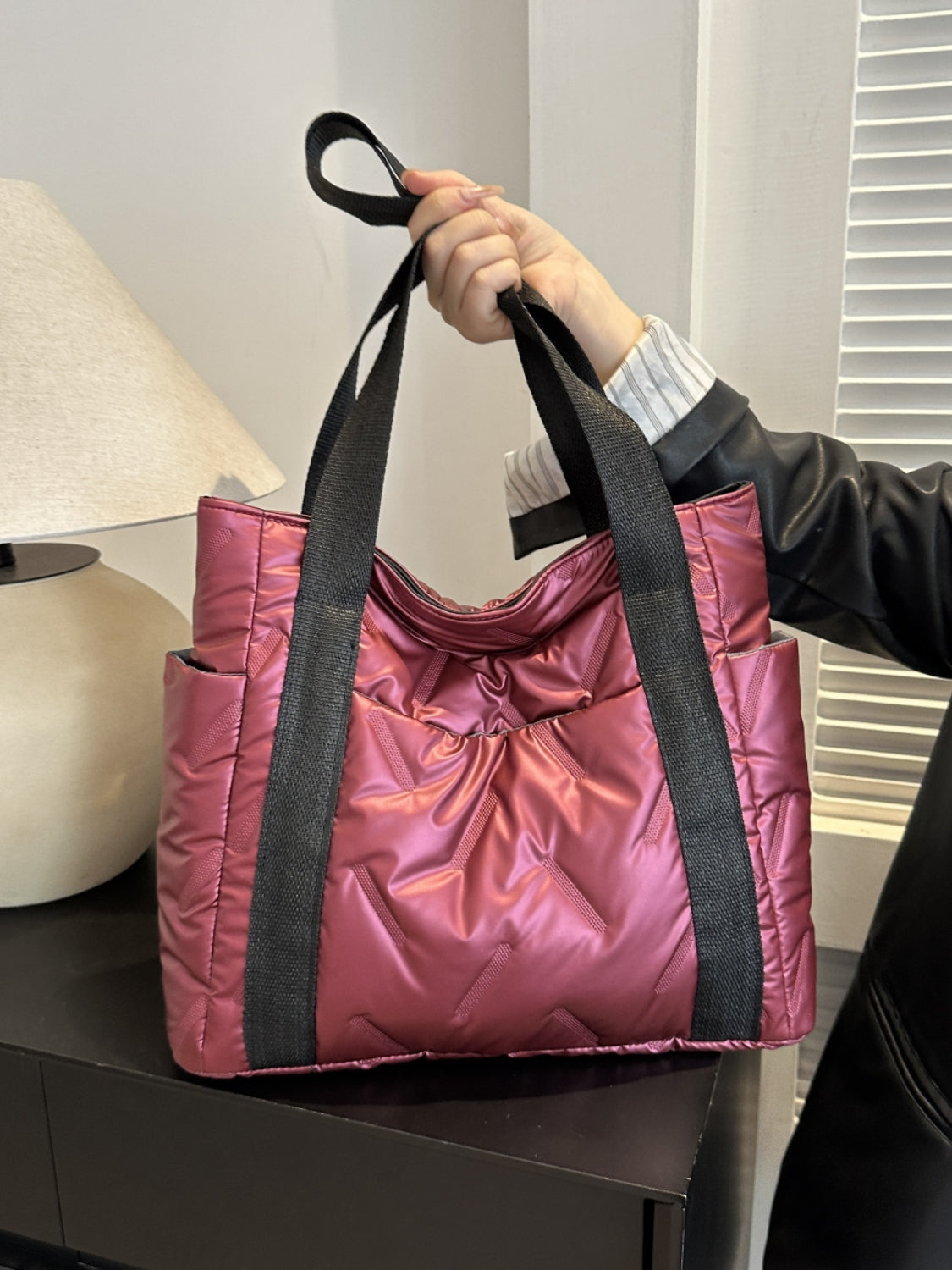 Outfit Flow - Solid Color Tote Bag with Side Pockets