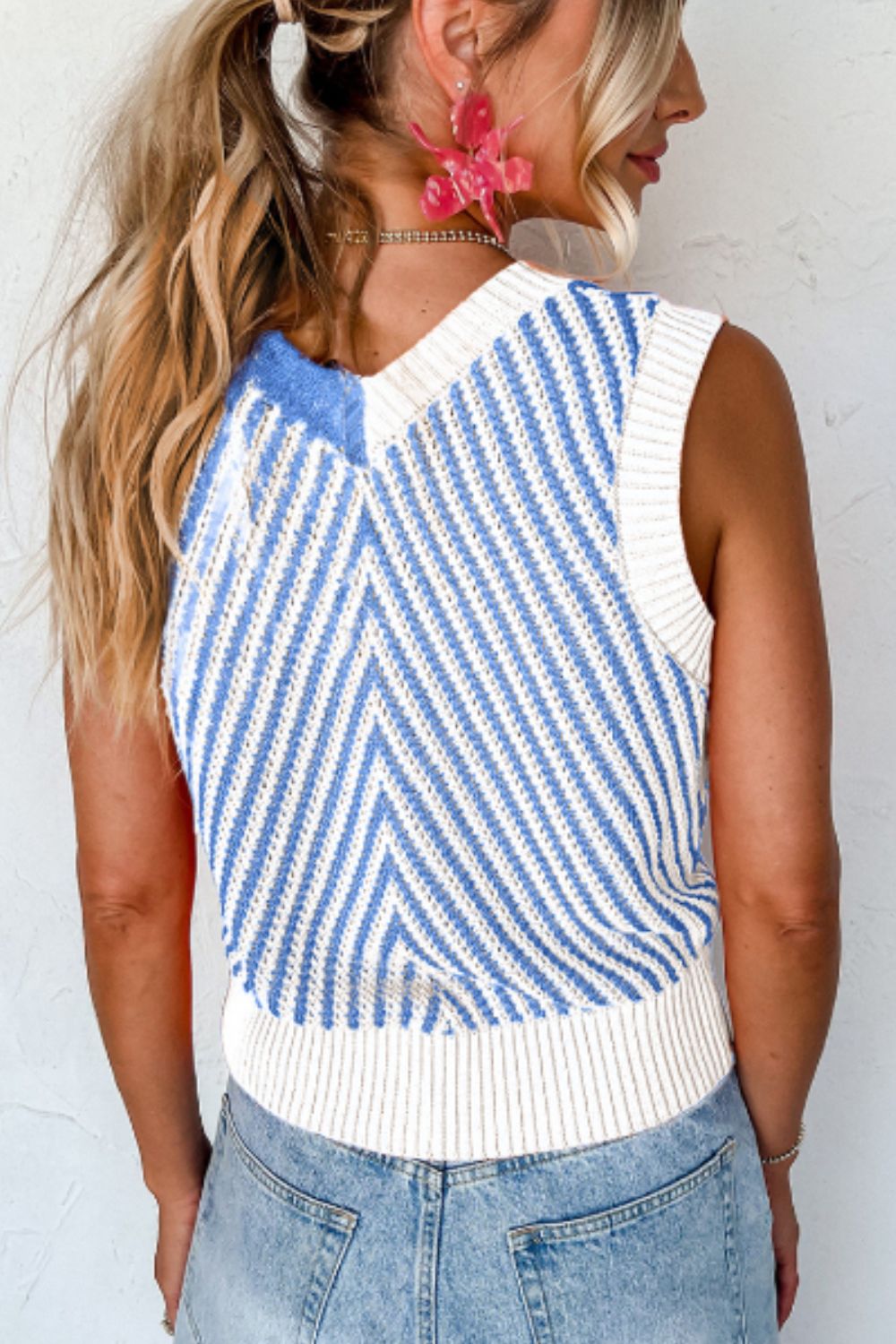 Outfit Flow - Striped Contrast V-Neck Sweater Vest