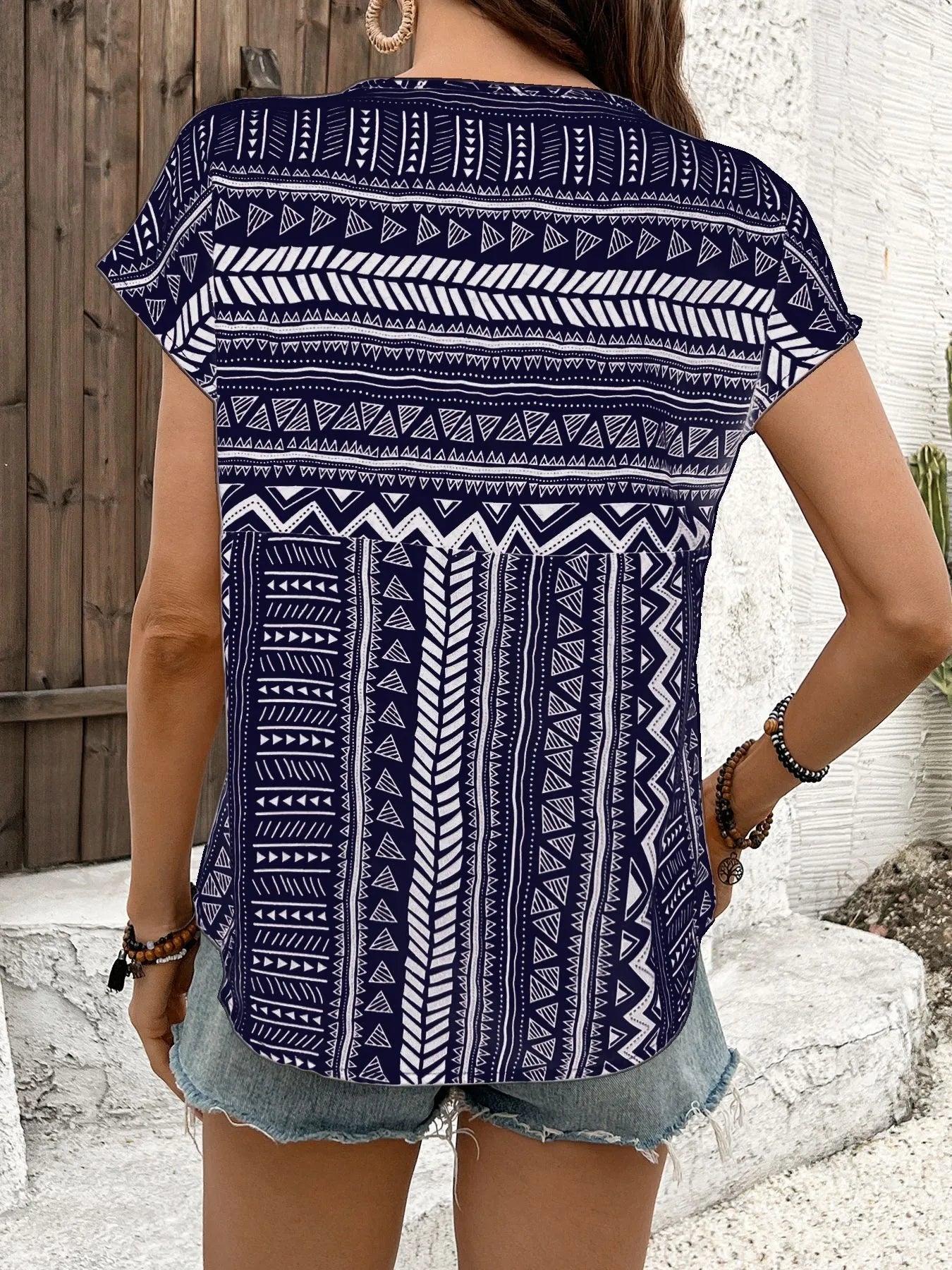 Geometric Print Short Sleeve Blouse OutfitFlow