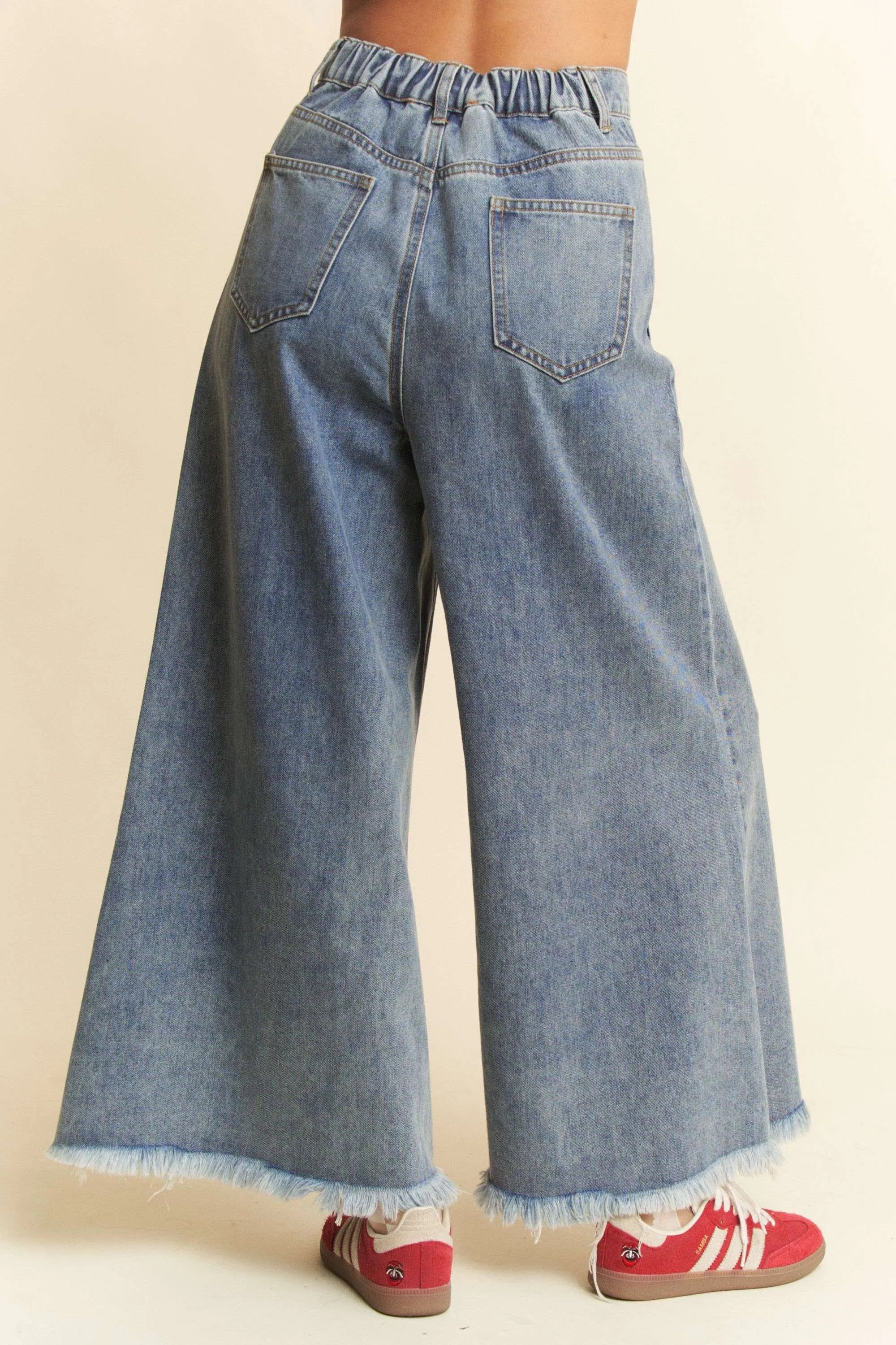 Davi & Dani Patch Pocket Wide Leg Culotte Jeans OutfitFlow