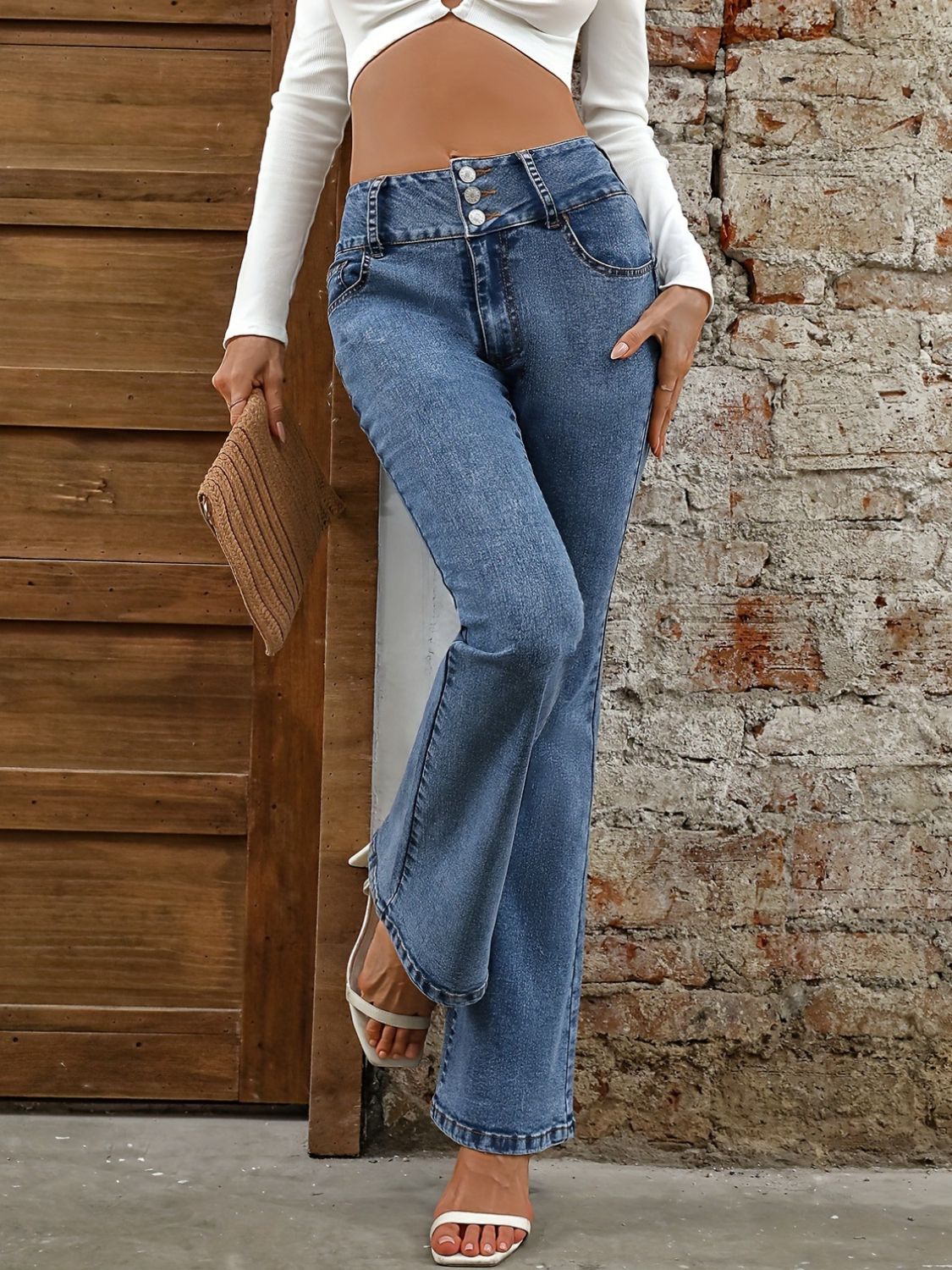 Outfit Flow - Bootcut Jeans with Pockets