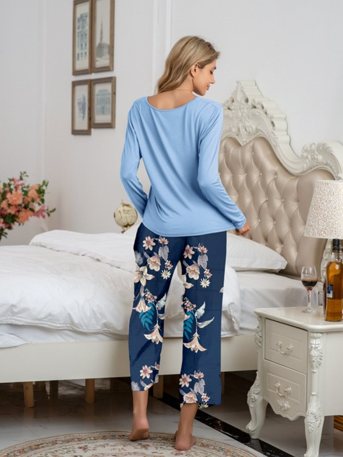 Outfit Flow - Round Neck Top and Printed Pants Lounge Set