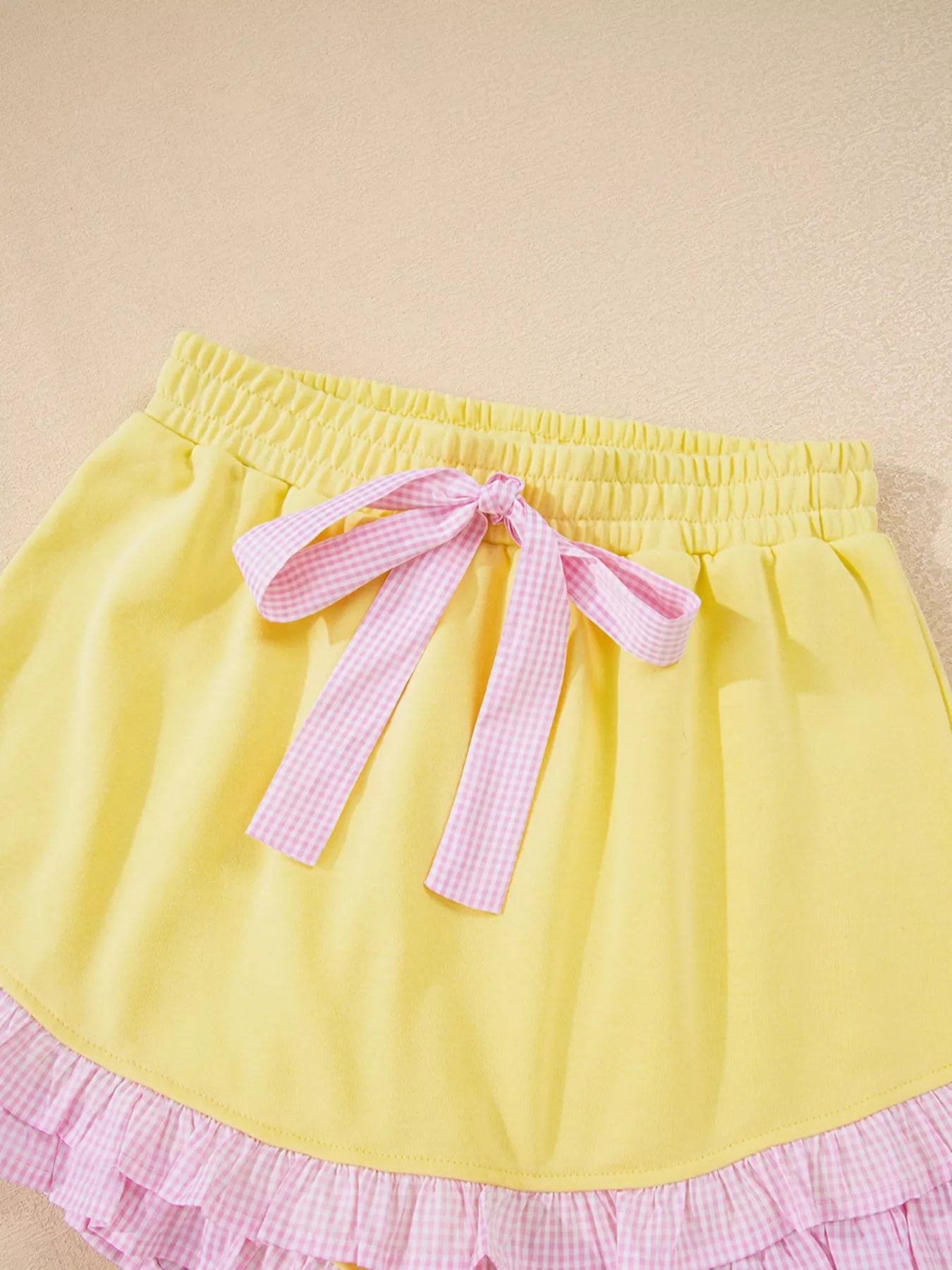 Contrast Frill Hem Round Neck Top and Shorts Set OutfitFlow