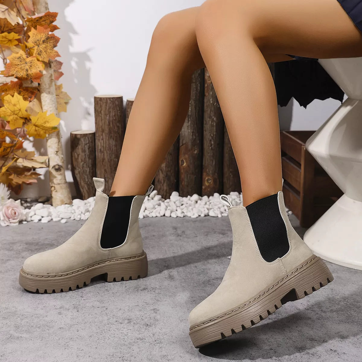 Round Toe Platform Boots OutfitFlow