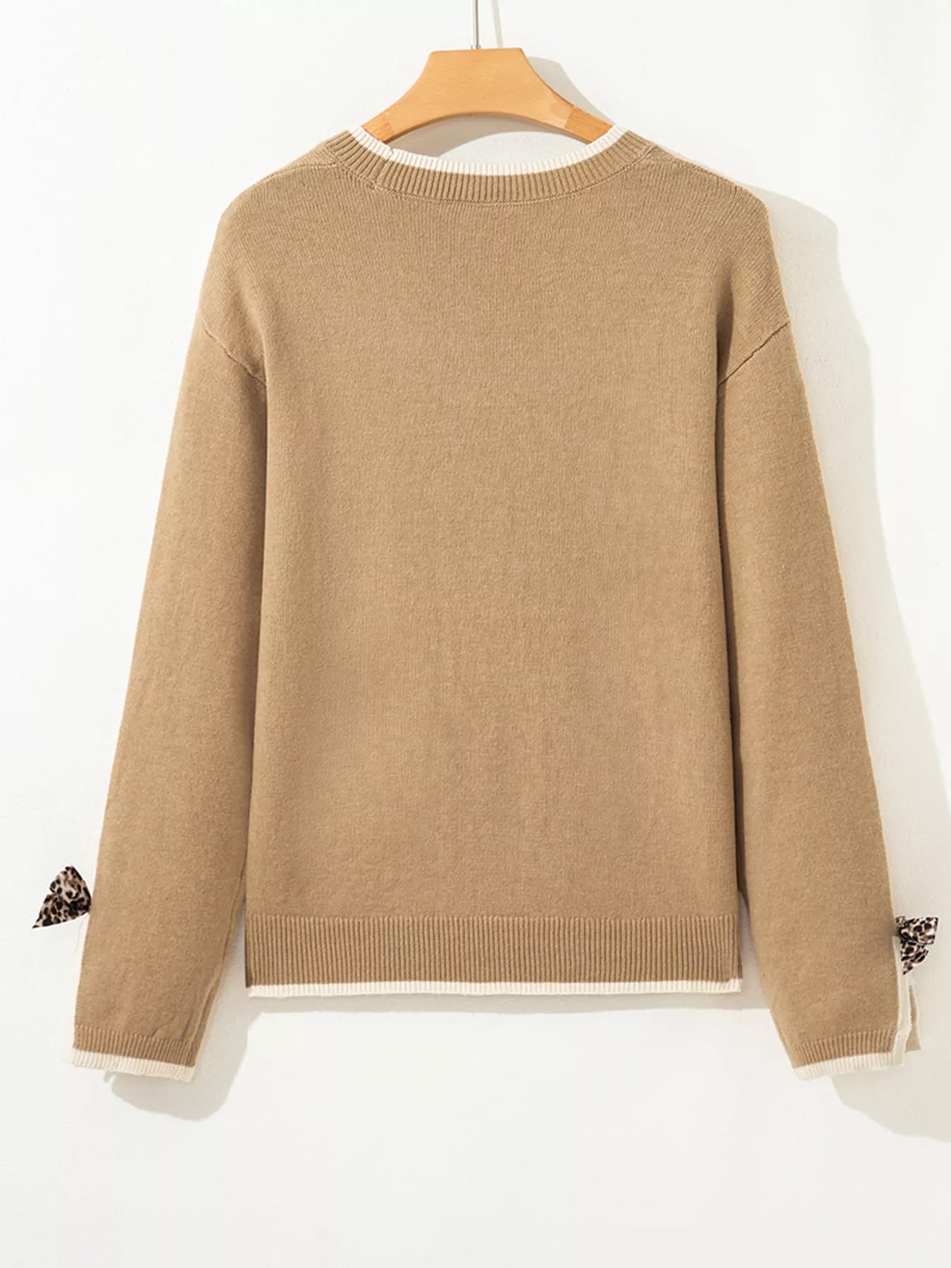 Leopard Bow Decor Split Cuff Contrast Trim Sweater OutfitFlow