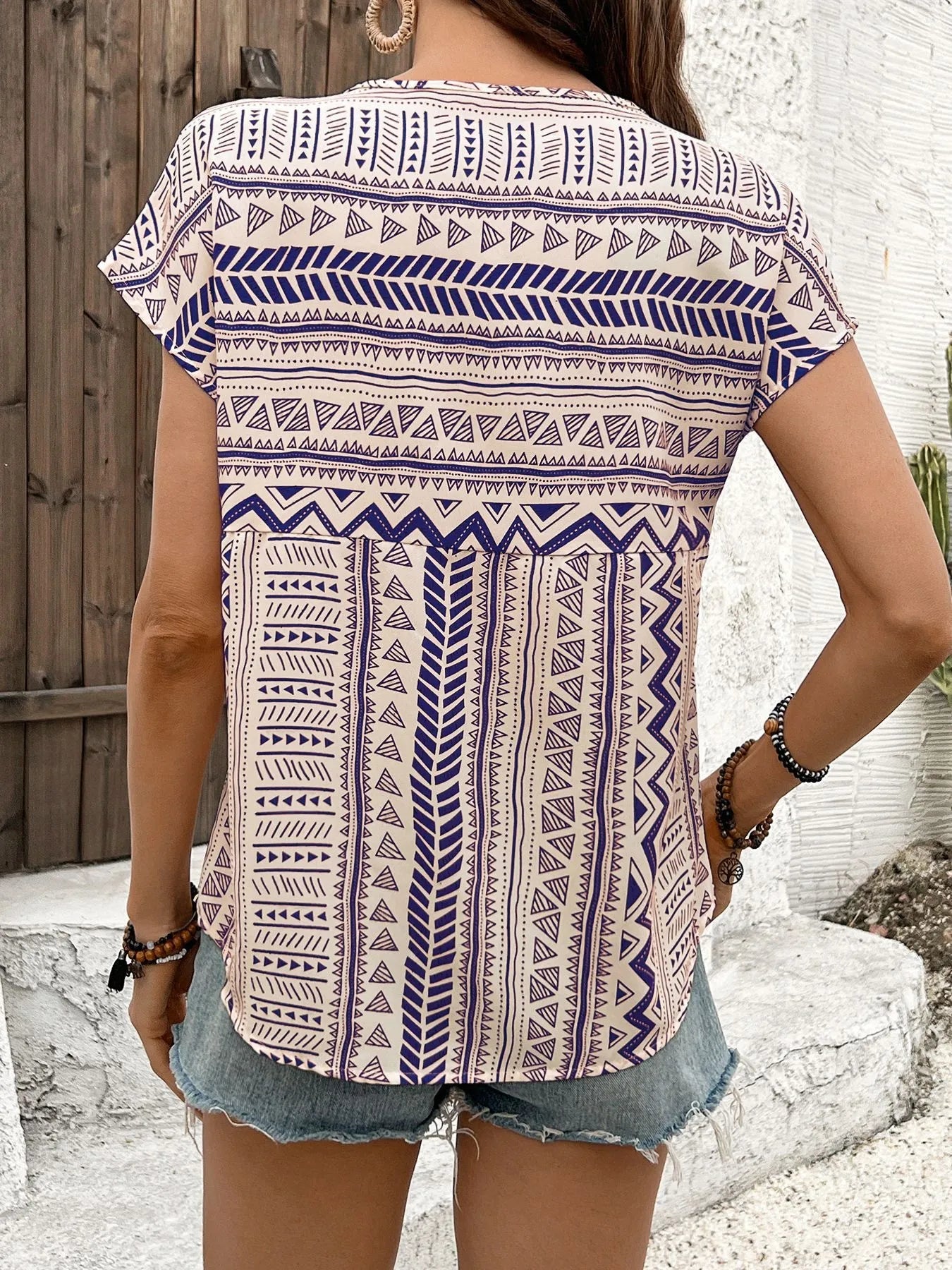 Geometric Print Short Sleeve Blouse OutfitFlow