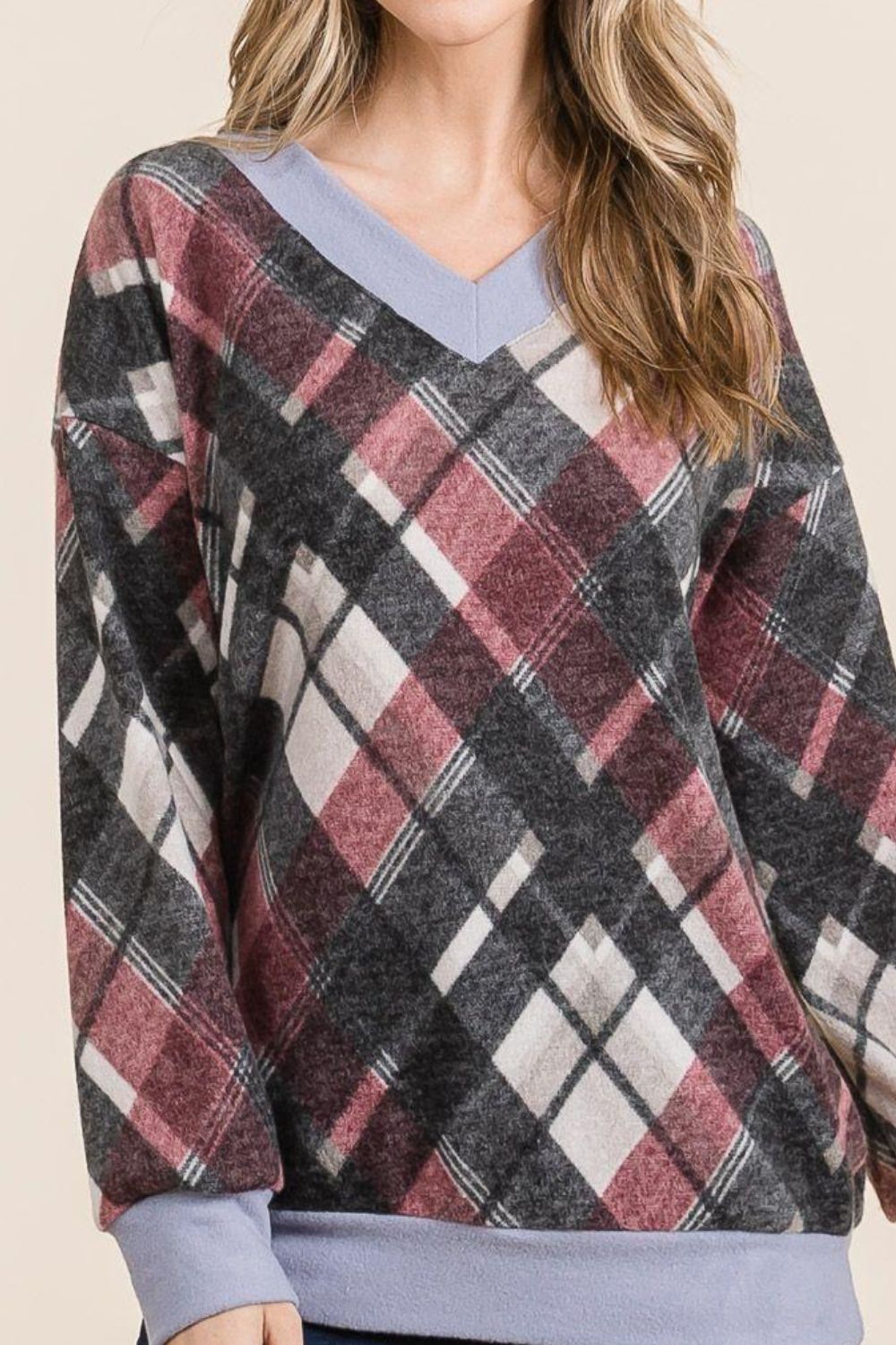 Outfit Flow - Celeste Plaid V-Neck Long Sleeve T-Shirt