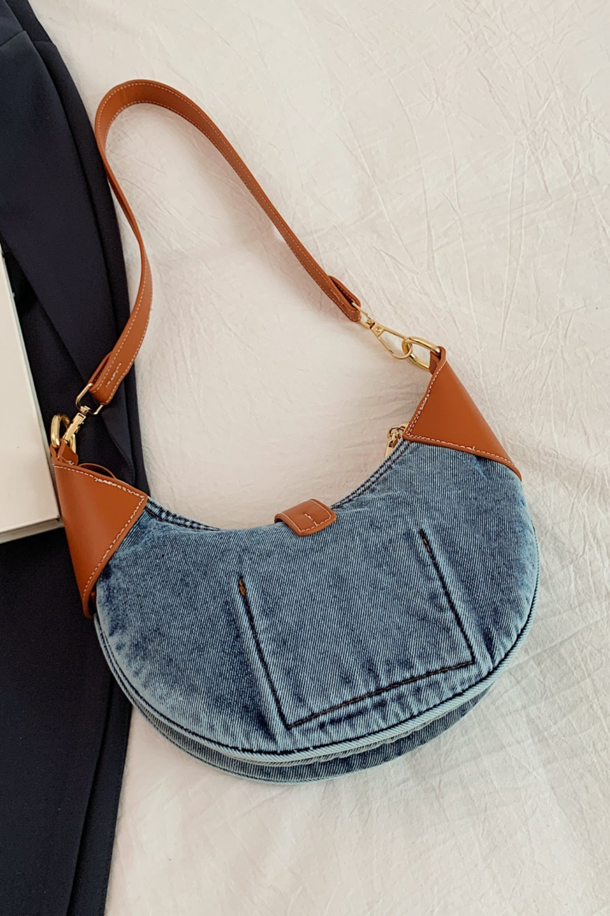 Outfit Flow - Contrast Denim Shoulder Bag