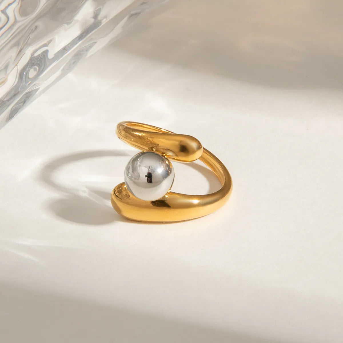 Two-Tone Twisted Ring OutfitFlow