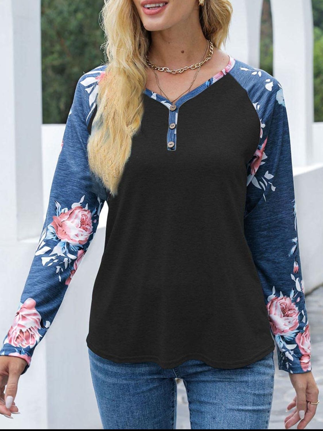 Outfit Flow - V-Neck Floral Long Sleeve T-Shirt