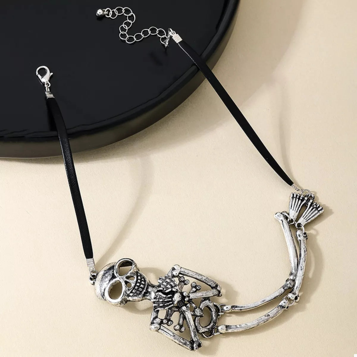 Alloy Skull Necklace and Bracelet Jewelry Set OutfitFlow