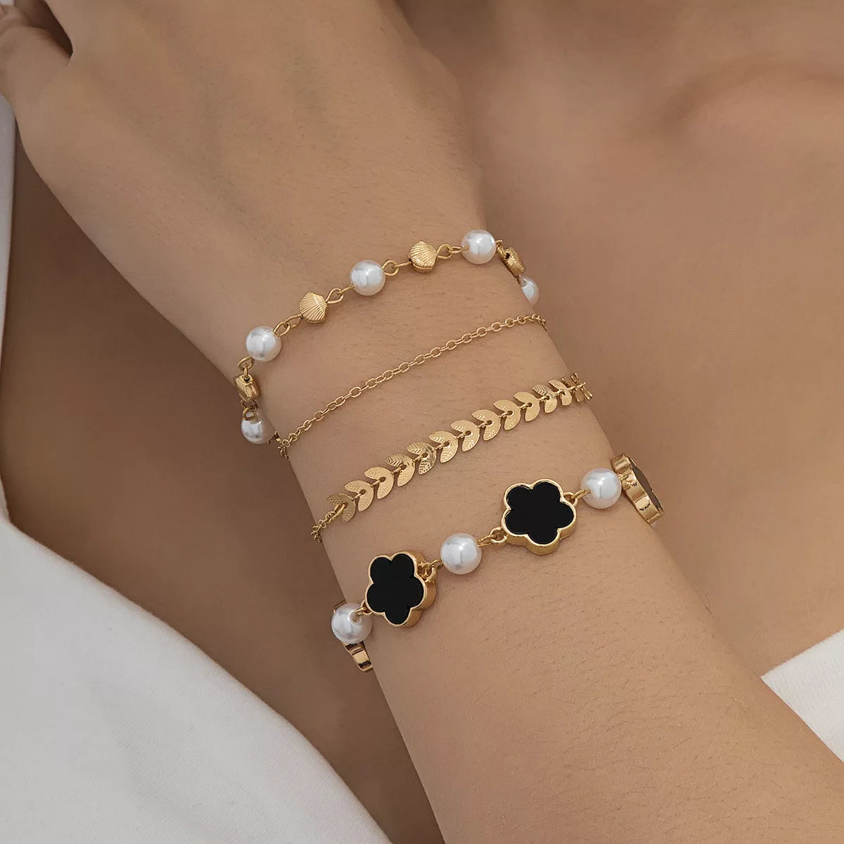 4-Piece 18K Gold-Plated Alloy Resin Bracelet OutfitFlow