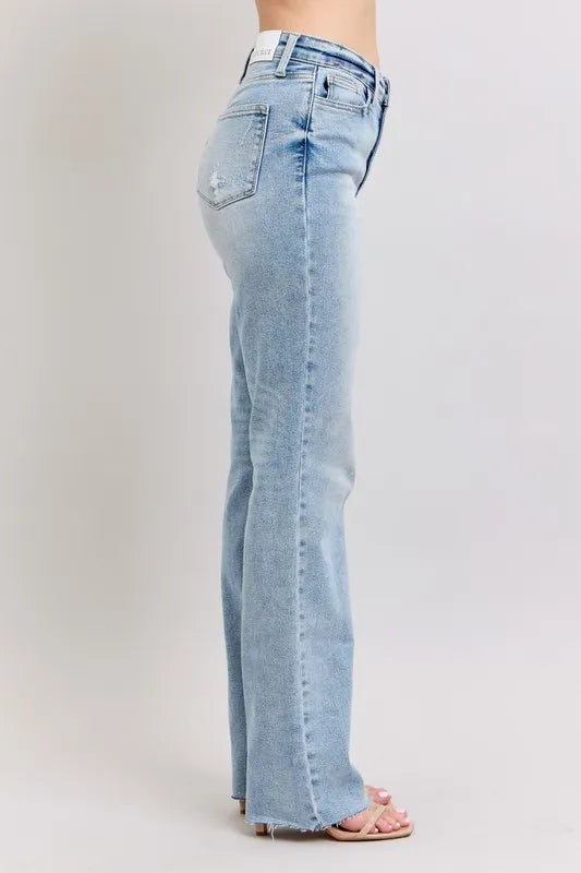 Judy Blue Full Size Mid Rise Light Wash Dad Jeans Plus Size OutfitFlow