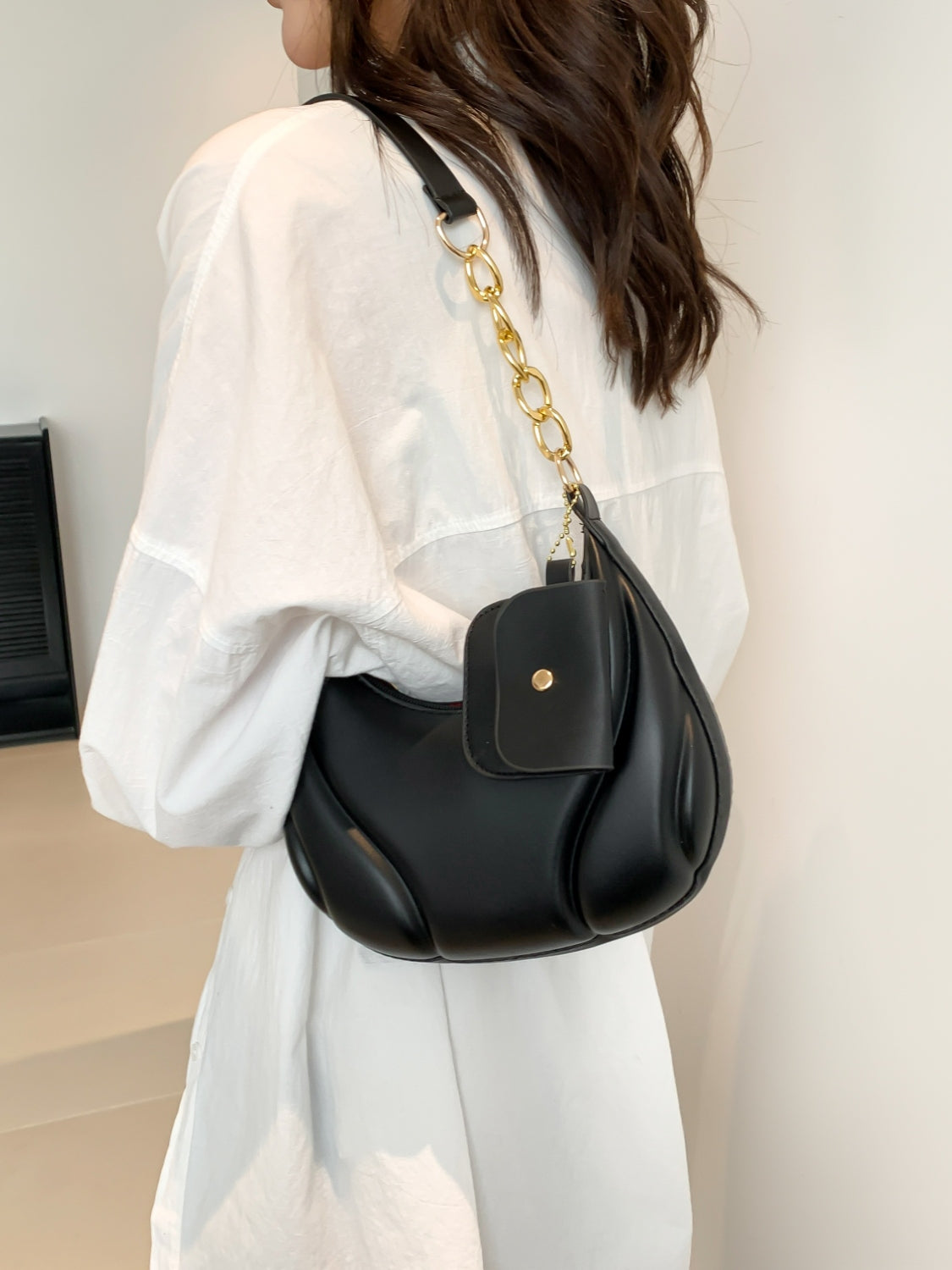 Outfit Flow - PU Leather Shoulder Bag with EarPods Bag