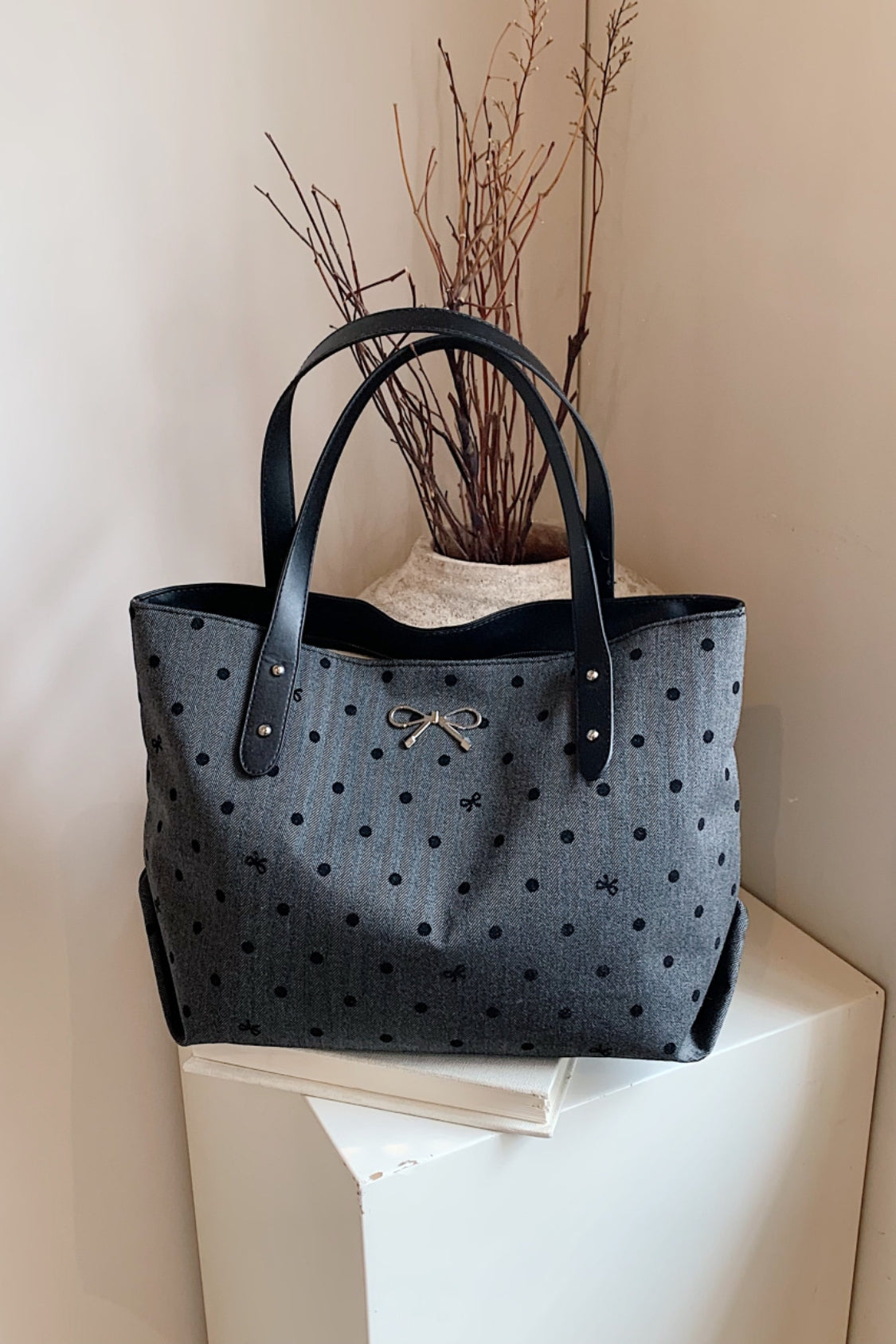 Outfit Flow - Polyester Bow Polka Dot Tote Bag