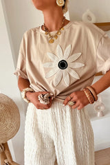 Casual Daisy Patch Round Neck T-Shirt OutfitFlow