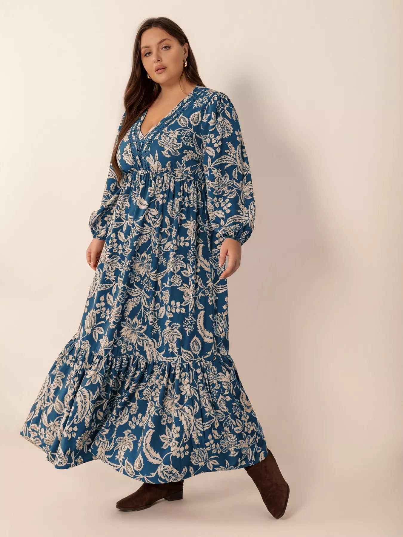 Plus Size Boho Floral Print Long Sleeve Maxi Dress OutfitFlow