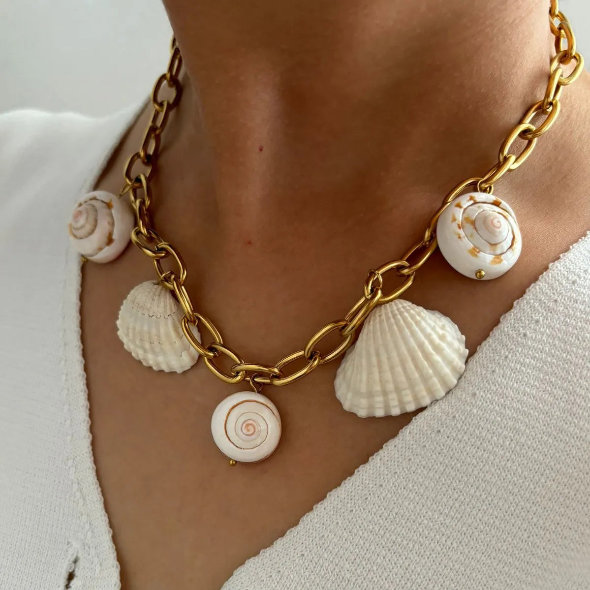 18K Gold-Plated Seashell Chain Link Necklace Gold One Size OutfitFlow