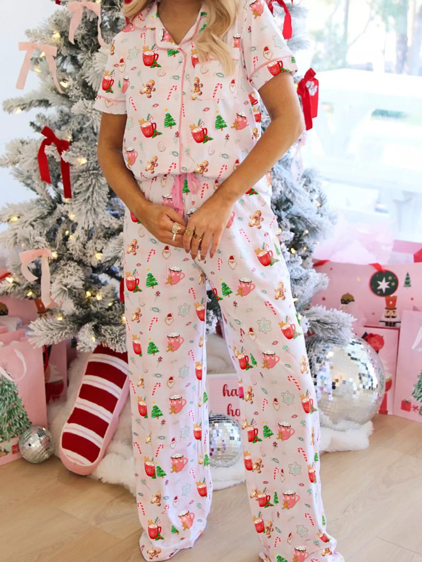 Christmas Spirit Cute Holiday Print Short Sleeve Shirt and Pants 2pcs Pajama Set Blush Pink OutfitFlow