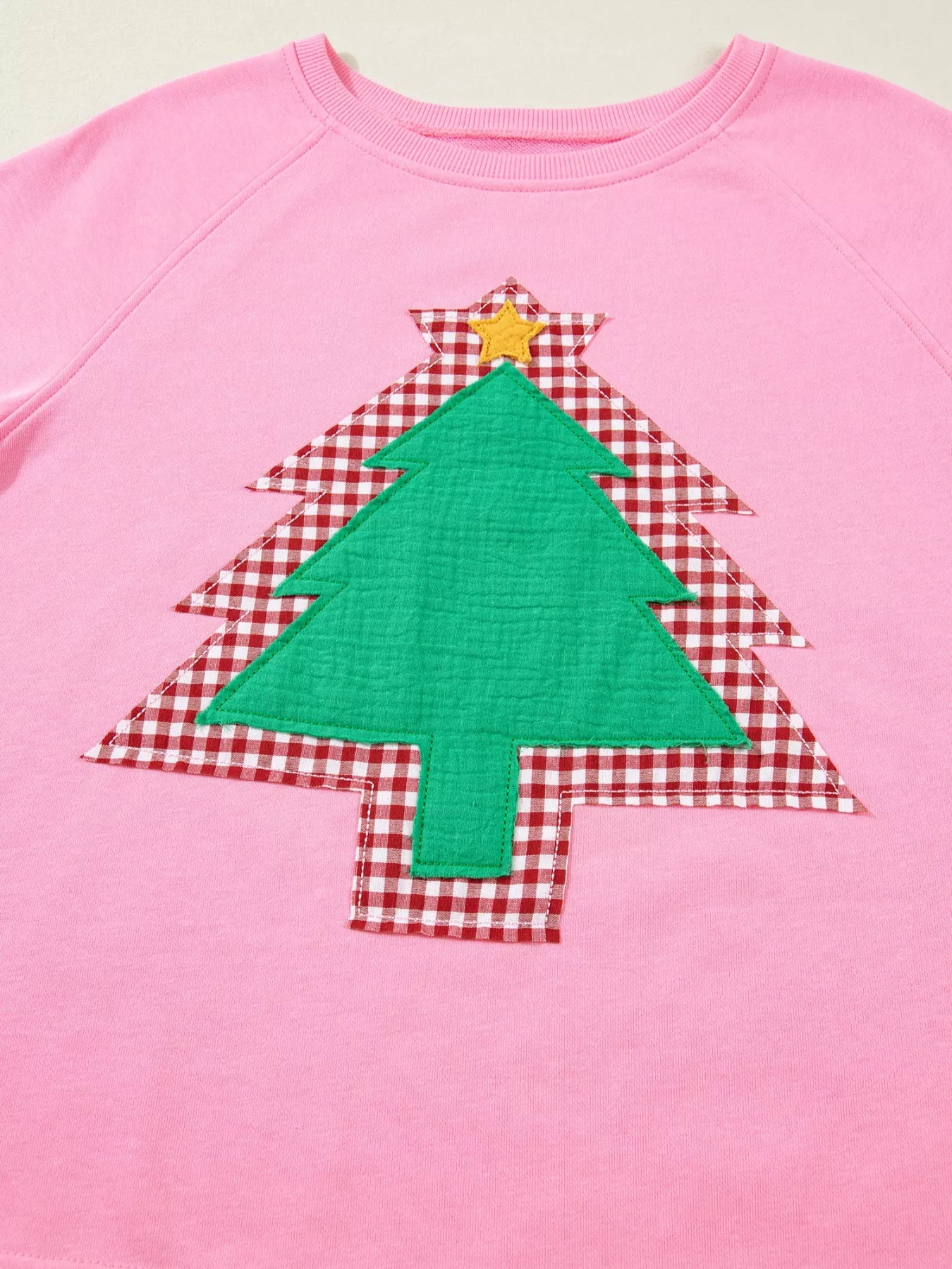 Plaid Contrasted Double Christmas Tree Patched Raglan Sleeve Pullover 2pcs Short Set OutfitFlow