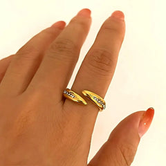 18K Gold-Plated Inlaid Rhinestone Twisted Ring OutfitFlow