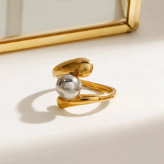 Two-Tone Twisted Ring OutfitFlow