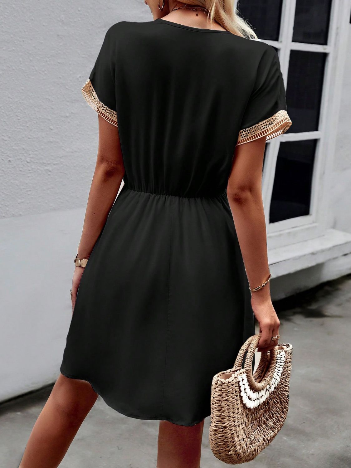 Devine Contrast Trim V-Neck Short Sleeve Mini Dress