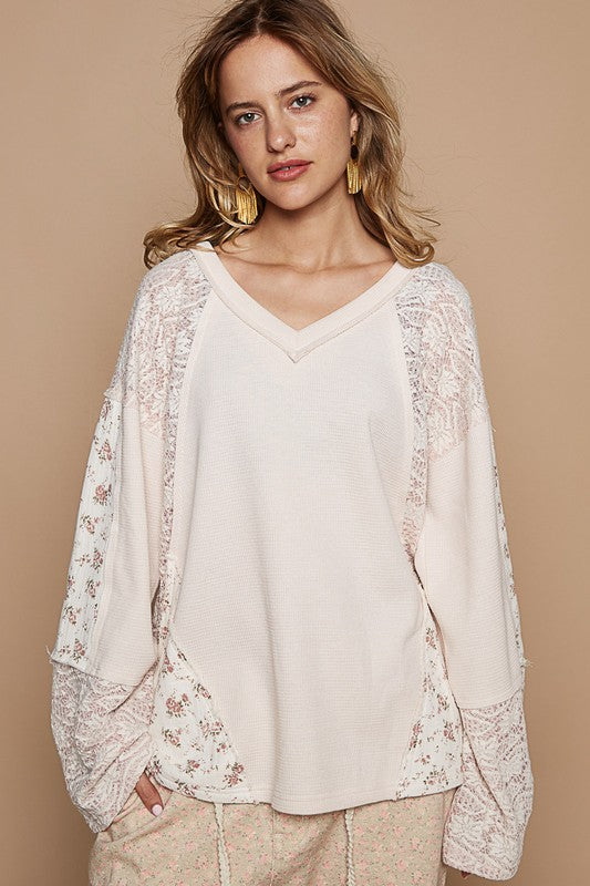 Outfit Flow - POL Lace Floral Round Neck Knit Top