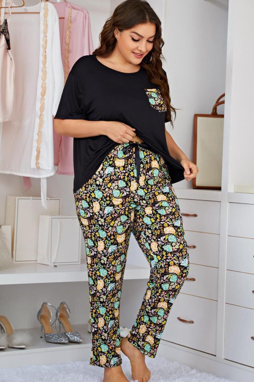 Outfit Flow - Plus Size Contrast Round Neck Tee and Floral Pants Lounge Set