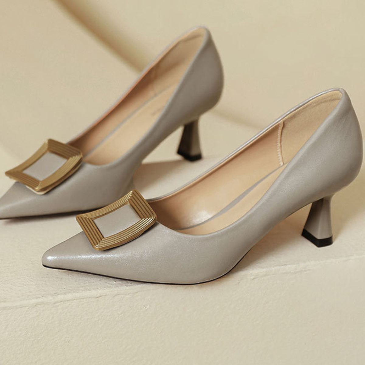Point Toe Flare Heel Pumps OutfitFlow