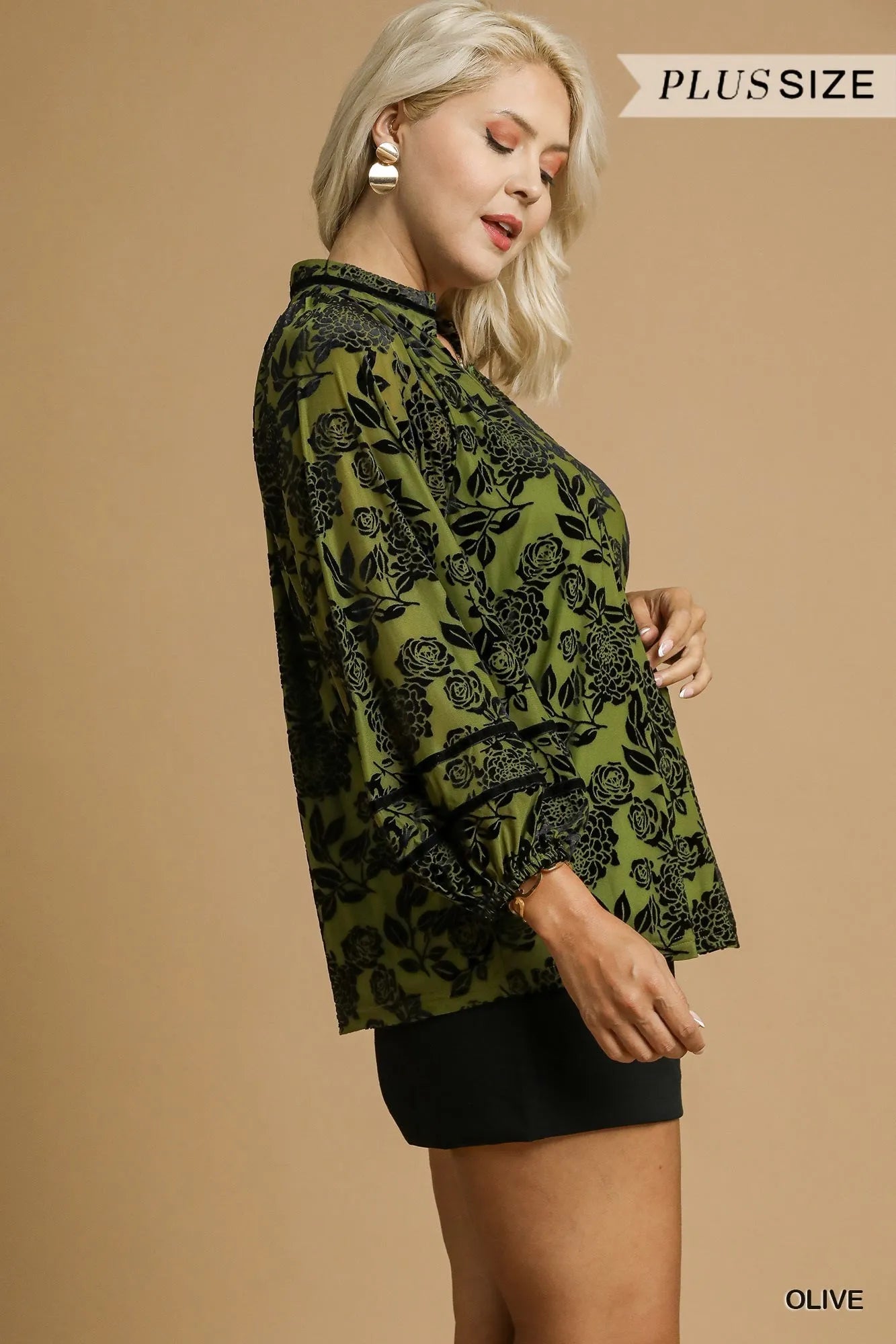 Umgee Full Size Floral Velvet Blouse with Balloon Sleeves Plus Size Trendsi