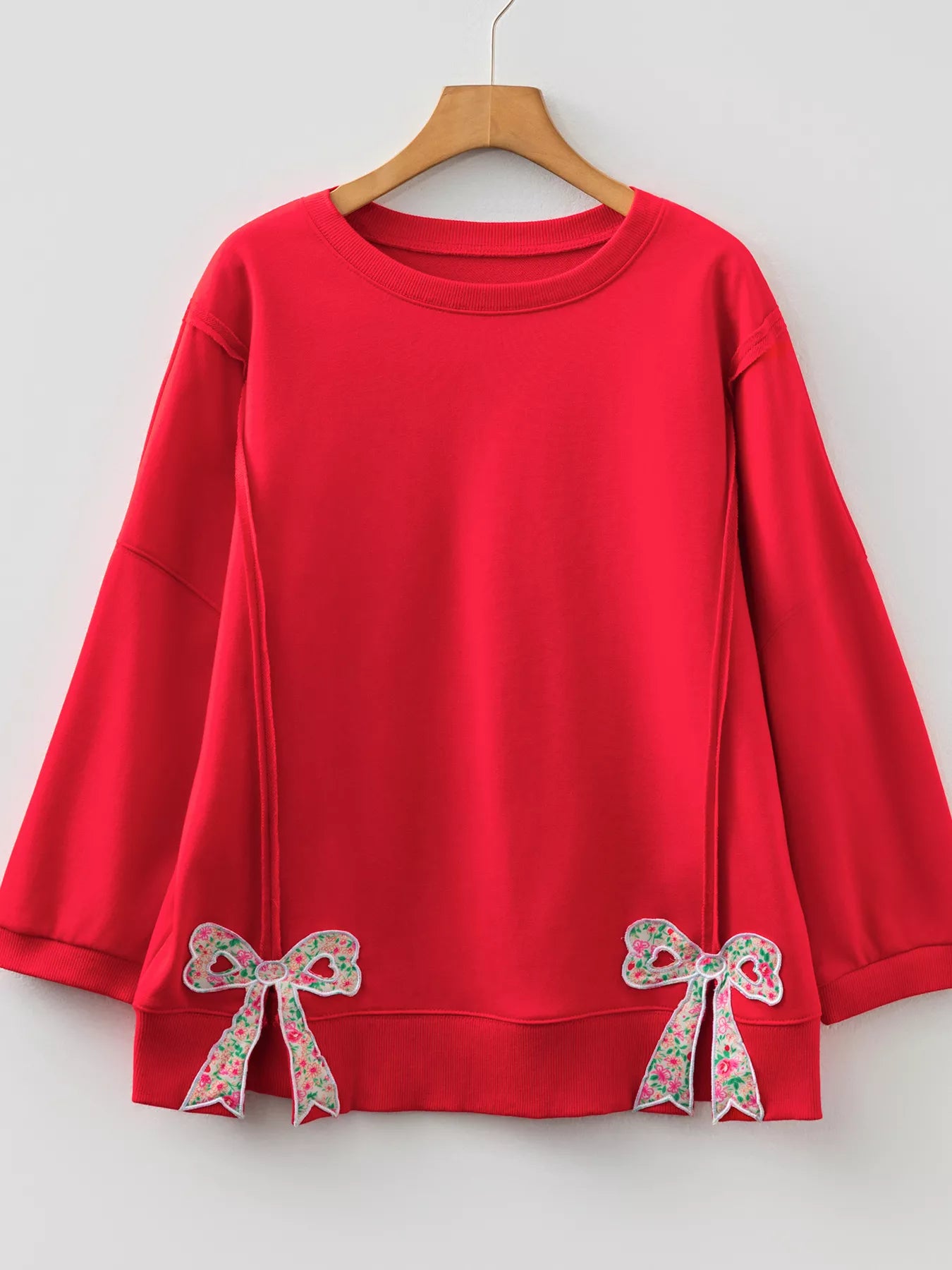 Floral Bow Patched Exposed Seam Patchwork Slit Baggy Sweatshirt OutfitFlow