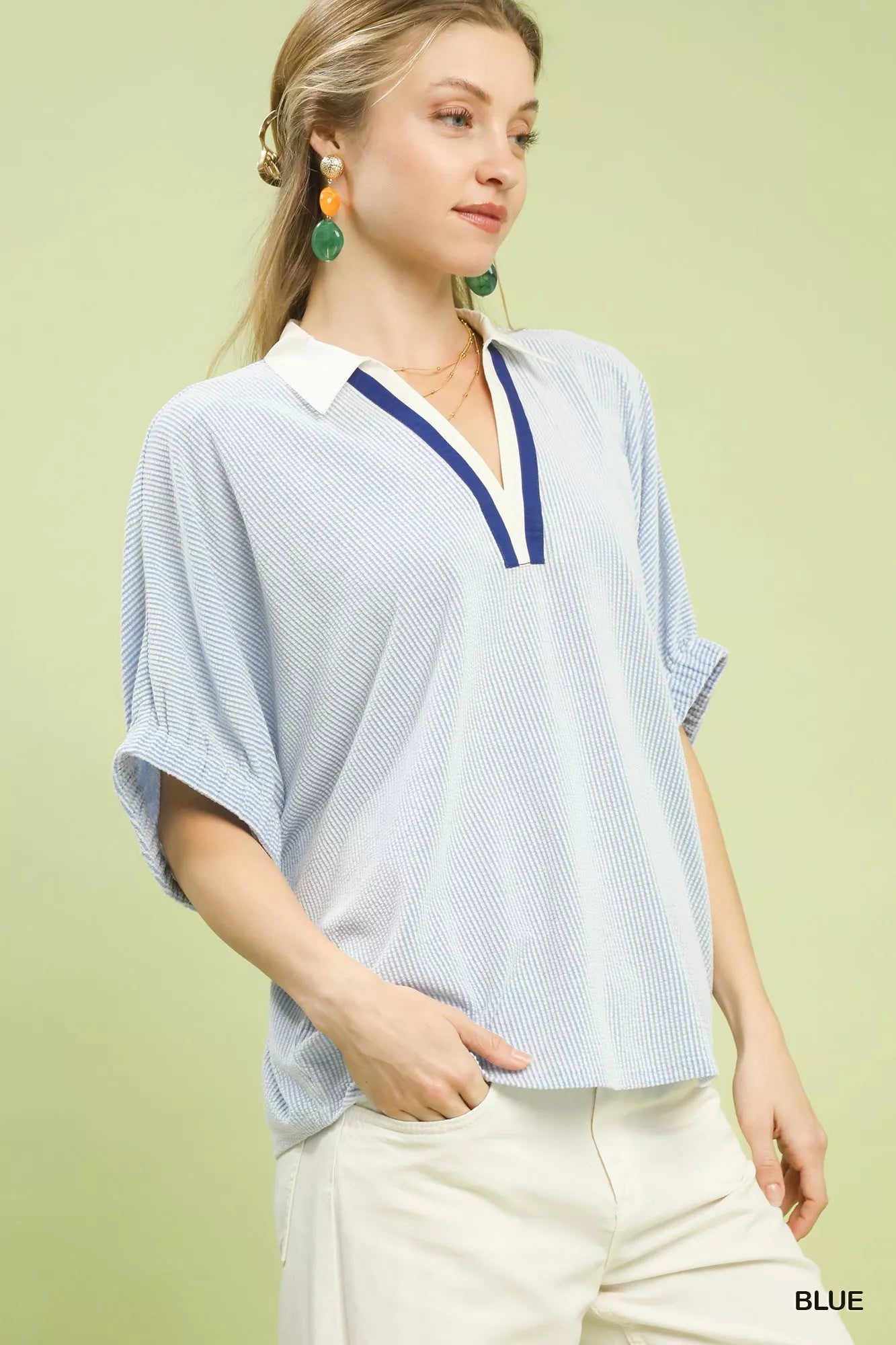 Contrast Collar V-Neck Top Trendsi