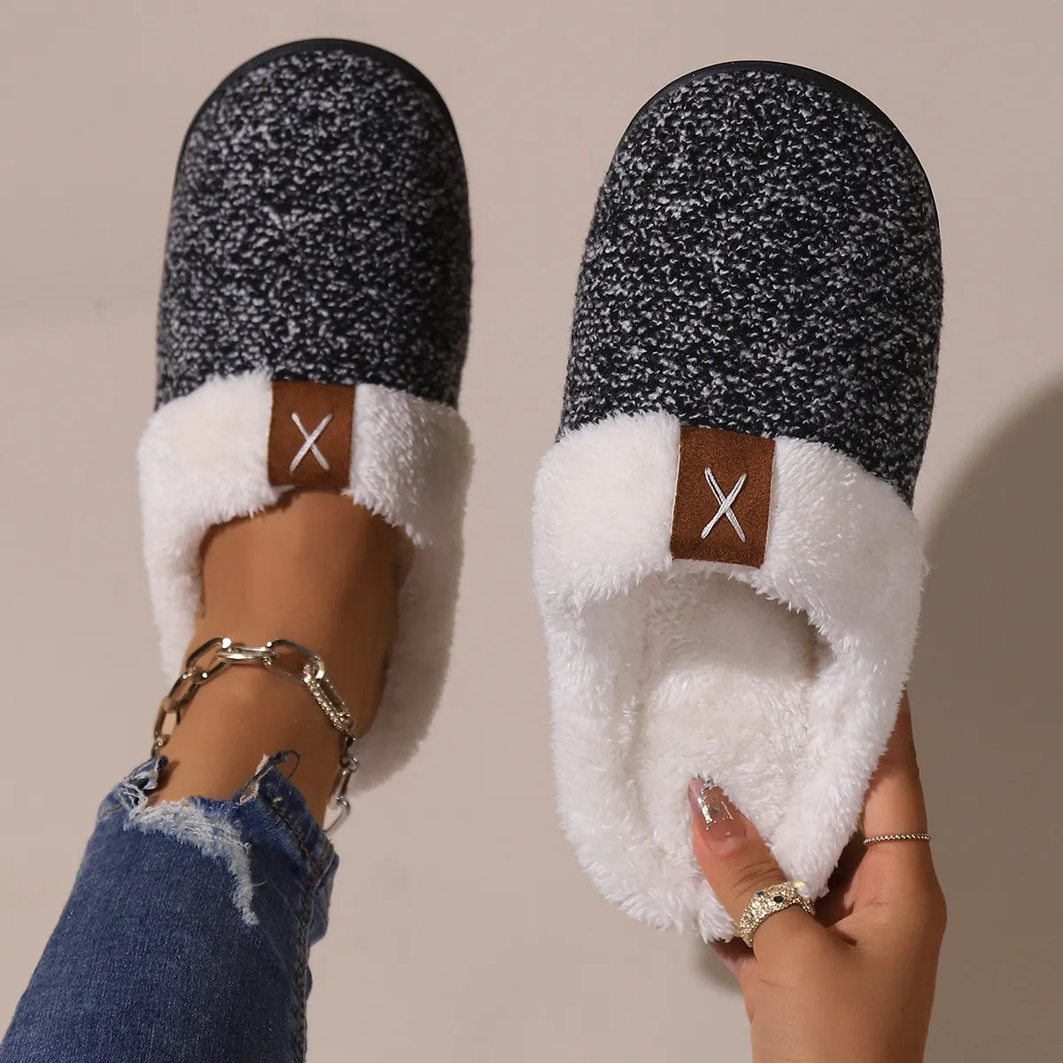 Cozy Fleece-Lined Slippers Black OutfitFlow