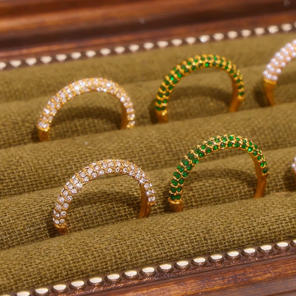 18K Gold-Plated Inlaid Zircon Ring OutfitFlow