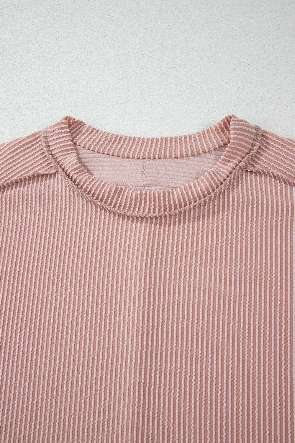 Casual Ribbed Short Sleeve Round Neck T-Shirt OutfitFlow