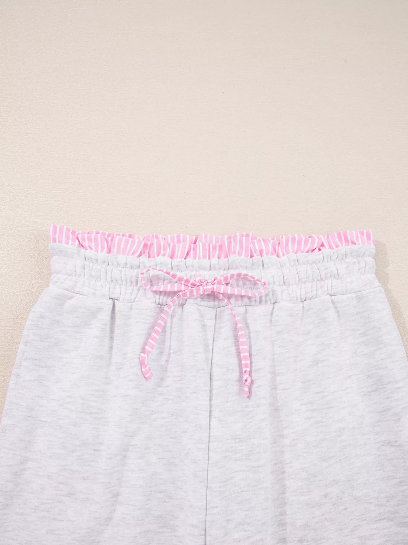 Contrasted Trim Frilled Collar Drop Shoulder Top and Drawstring Pant Set OutfitFlow