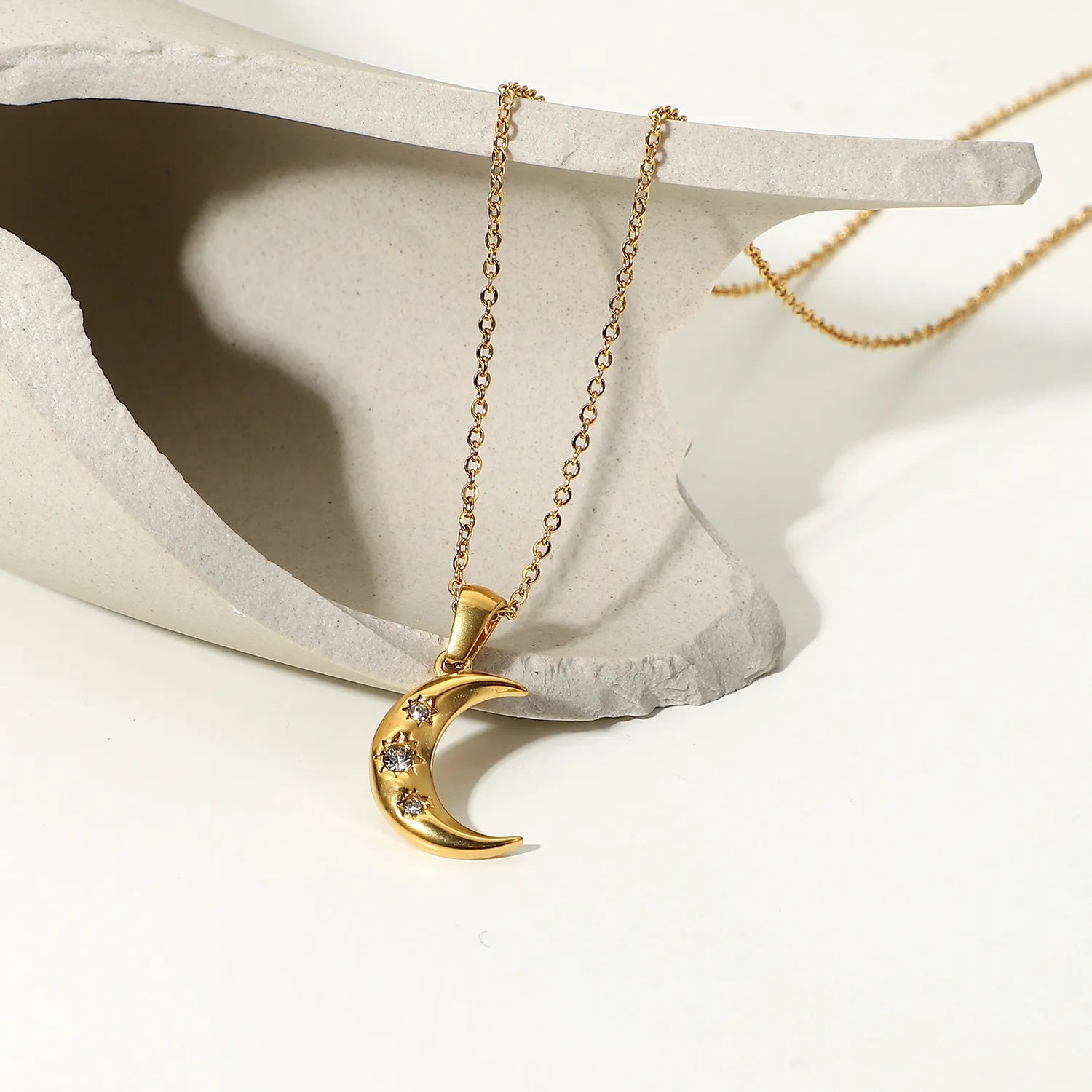 Crescent Moon Inlaid Zircon Pendant Necklace OutfitFlow