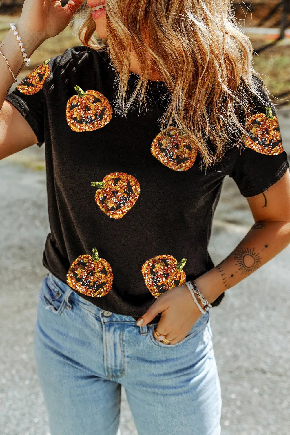 Sequin Pumpkin Round Neck Short Sleeve T-Shirt OutfitFlow
