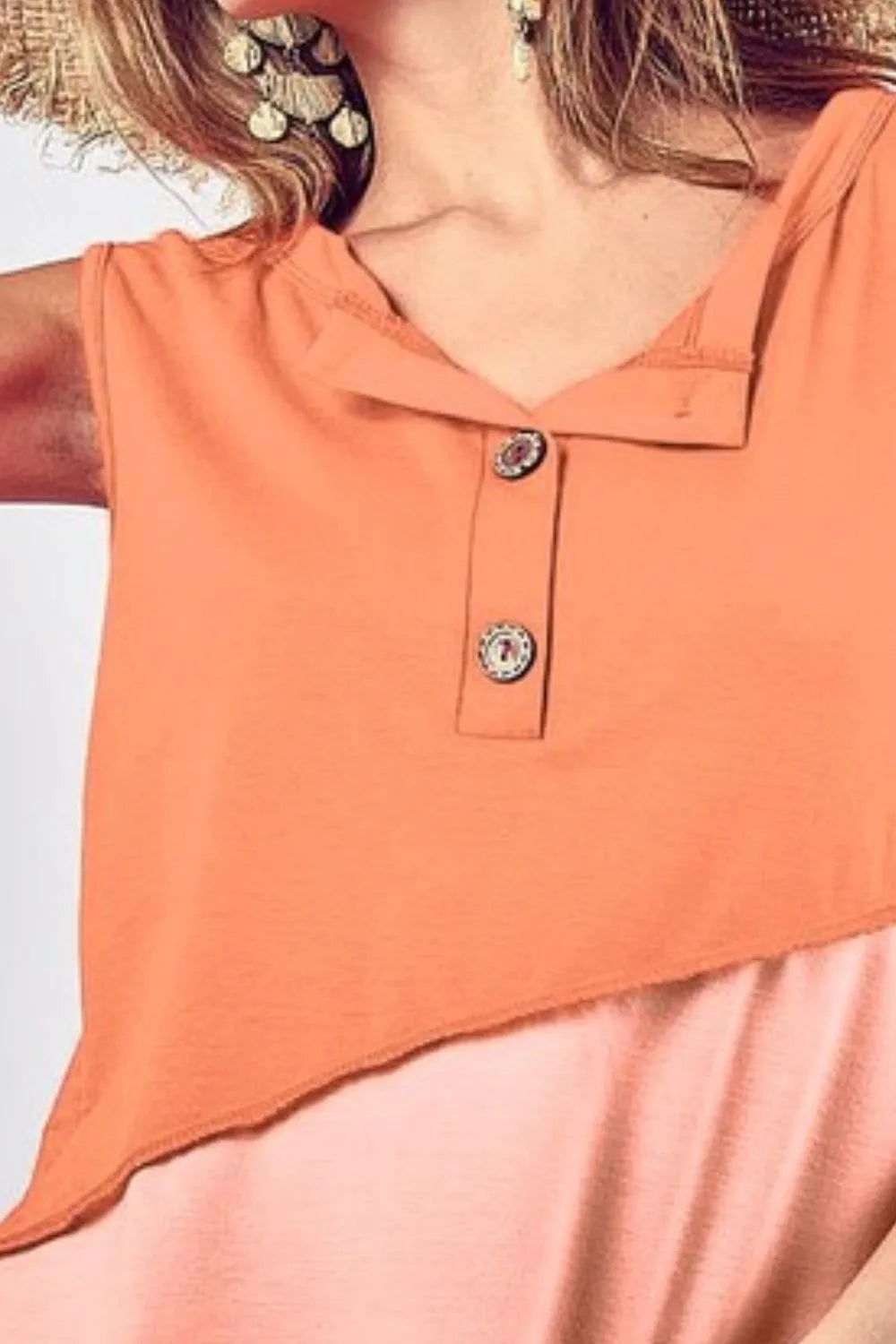 BiBi Color Block Contrast Stitching Buttoned Henley Top OutfitFlow