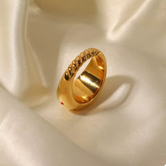 18K Gold-Plated Zircon Ring OutfitFlow