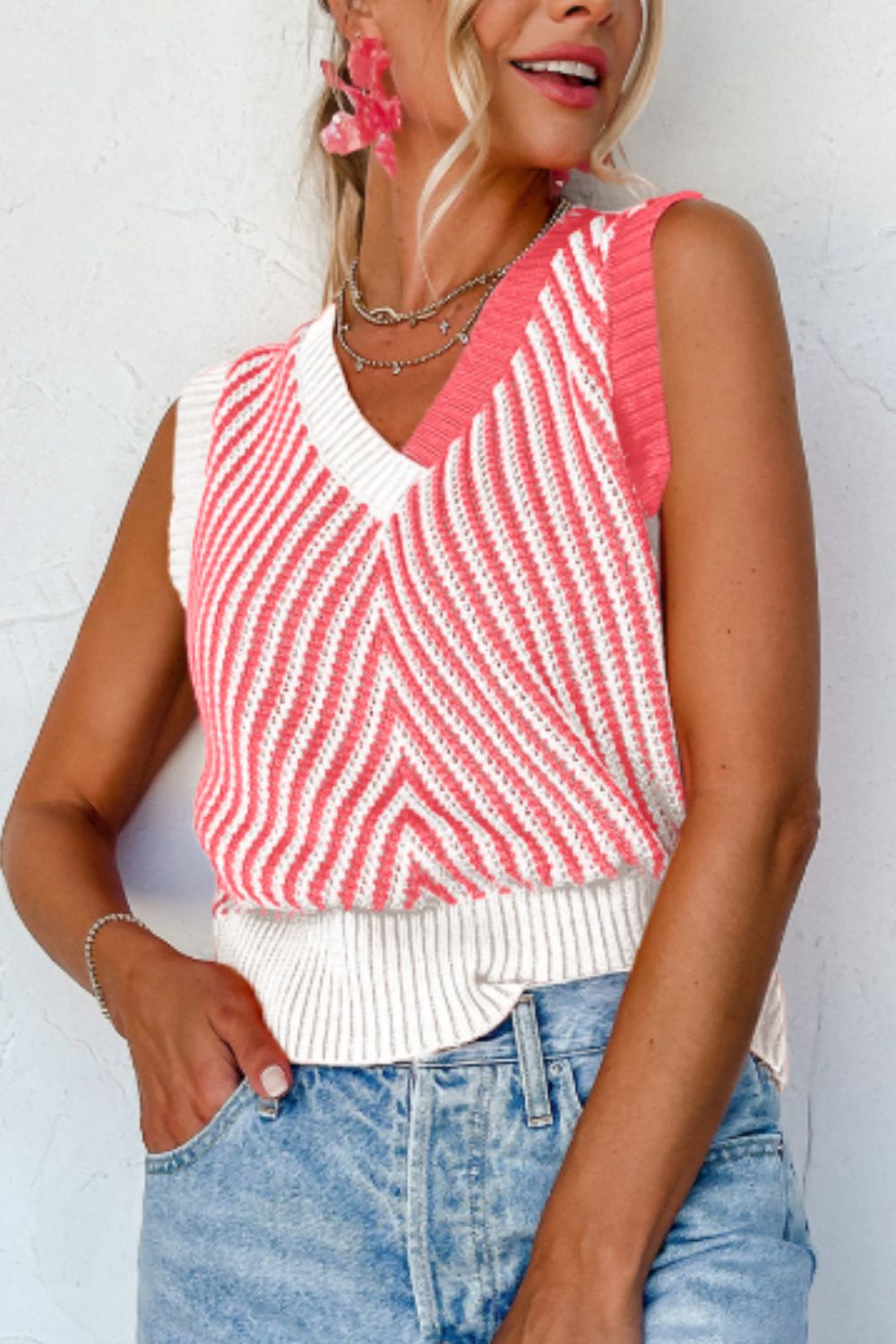 Outfit Flow - Striped Contrast V-Neck Sweater Vest