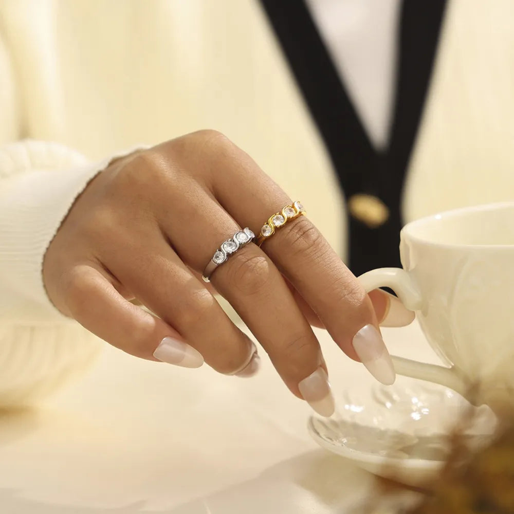 Stainless Steel Inlaid Zircon Ring OutfitFlow