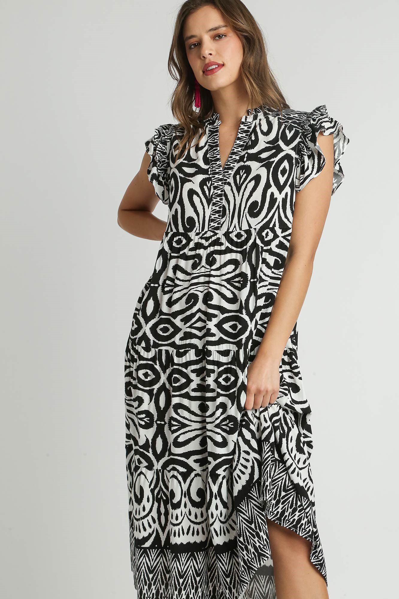 Umgee Full Size Two Tone Border Print Ruffle Cap Sleeve Midi Dress Plus Size Black OutfitFlow