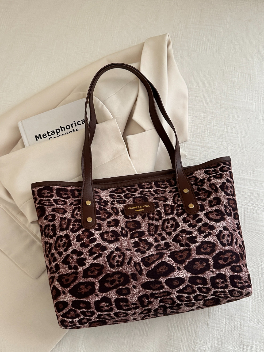 Outfit Flow - Leopard Polyester Tote Bag