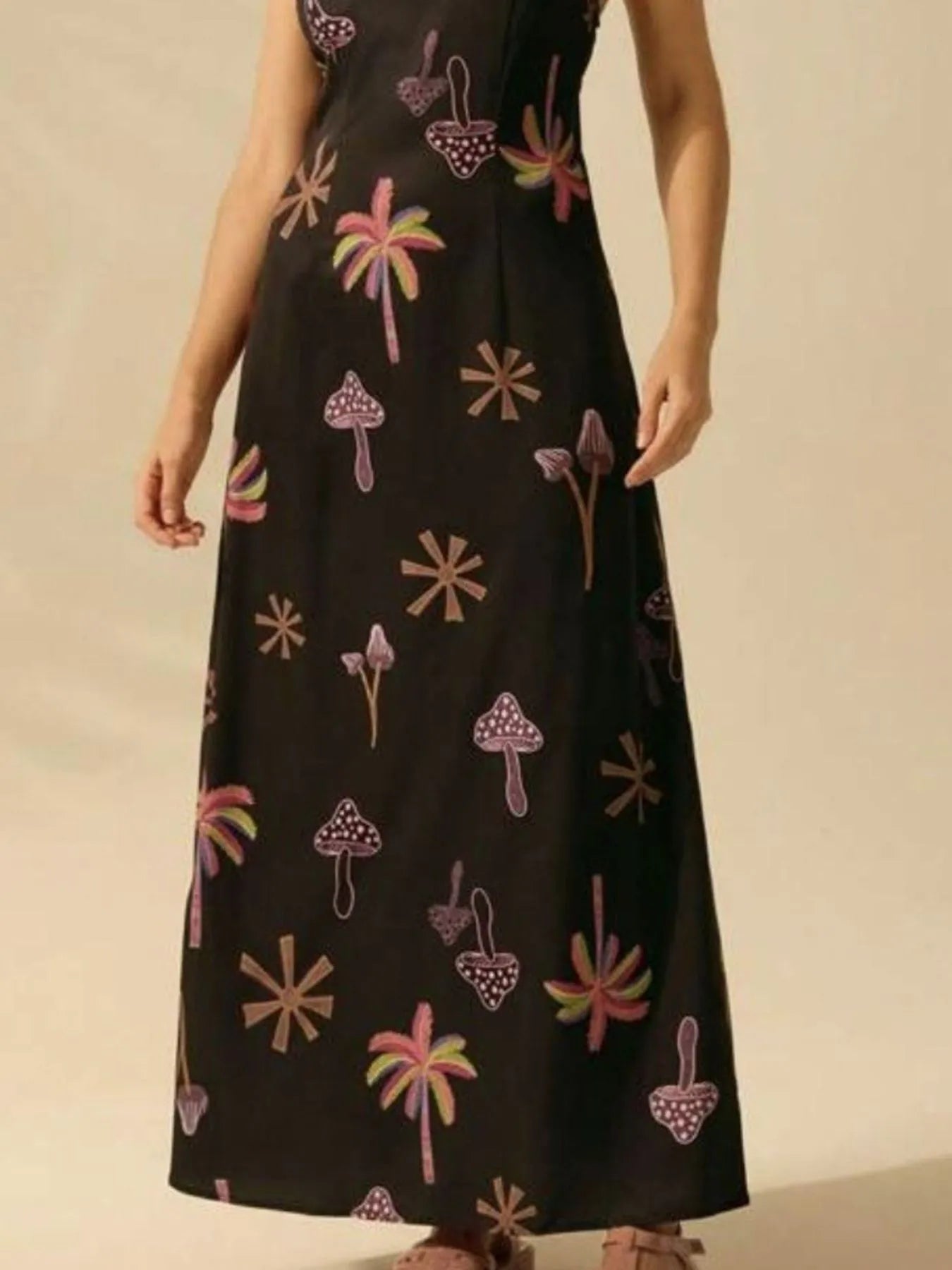Printed Sleeveless Maxi Dress OutfitFlow