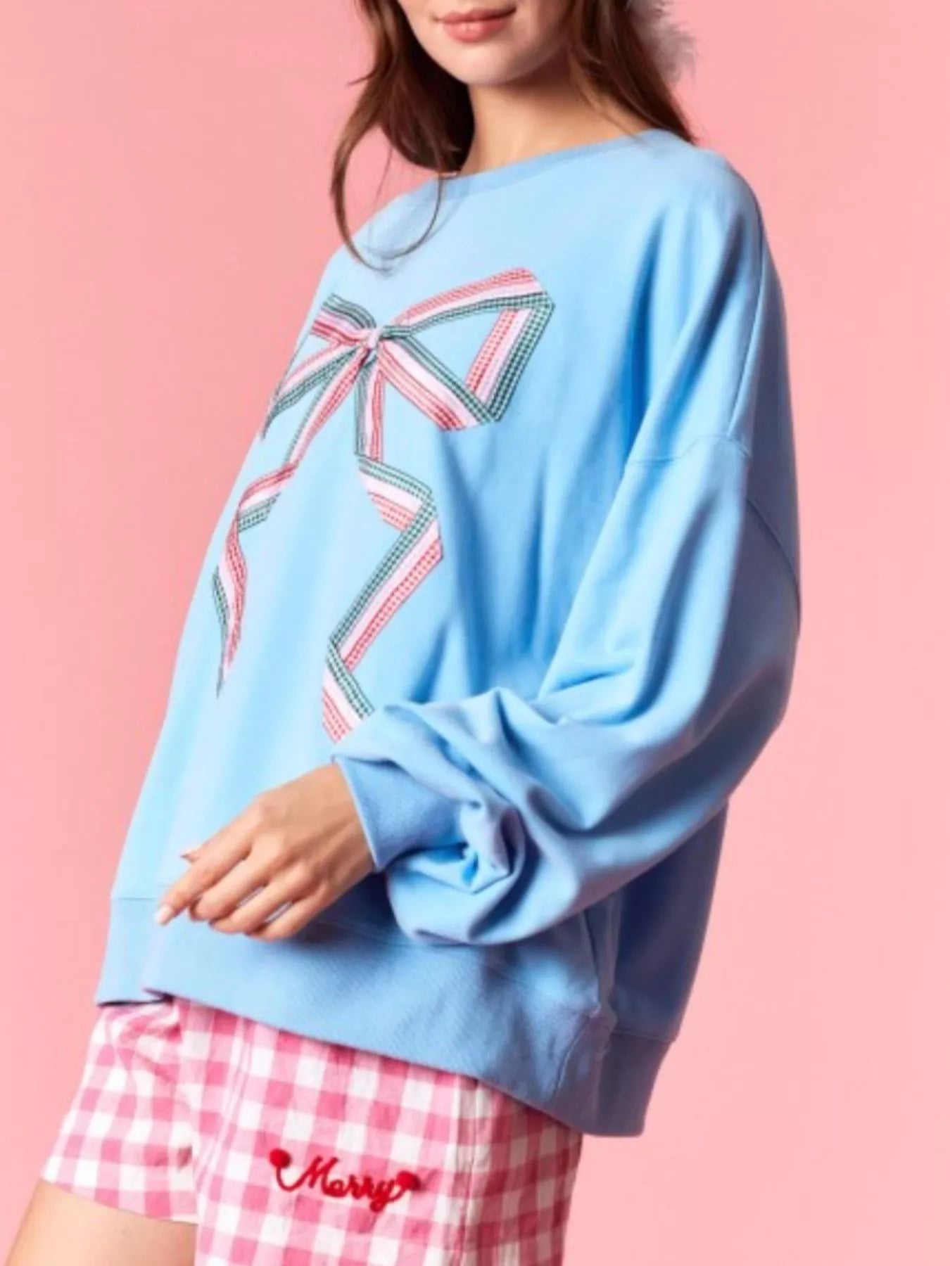Bow Crew Neck Sweatshirt OutfitFlow